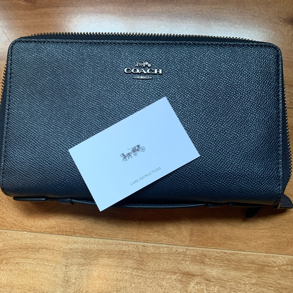 Coach Wallet ⭐️